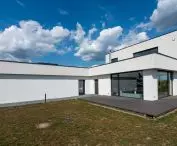 House on the Slope, bright facade