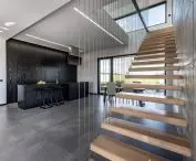 House on the Slope, living area