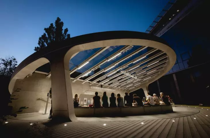audience in the amphitheater