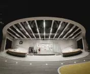 the outdoor stage has an area of 40 m²