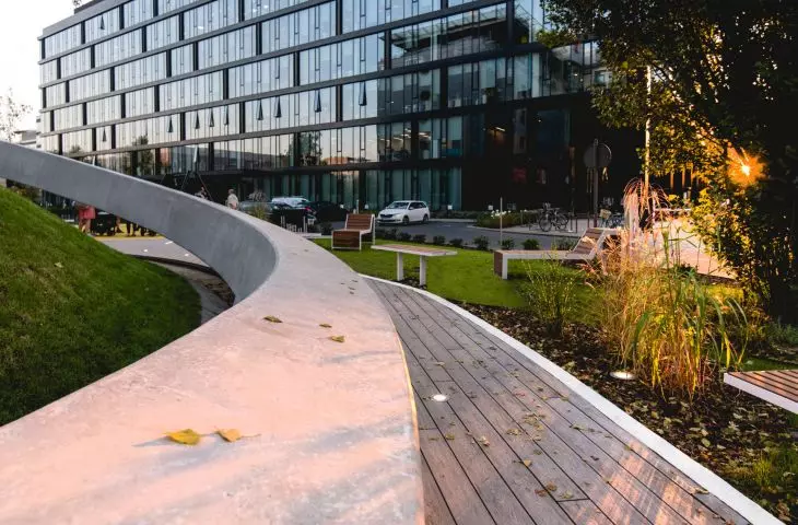 floating ring leads to amphitheater
