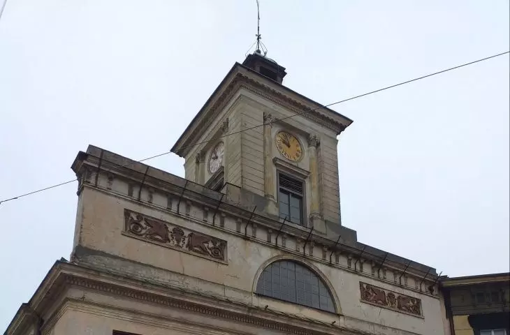 Pierwsza siedziba łódzkiego magistratu nadawała się do remontu zaledwie kilka lat po ukończeniu budowy. 