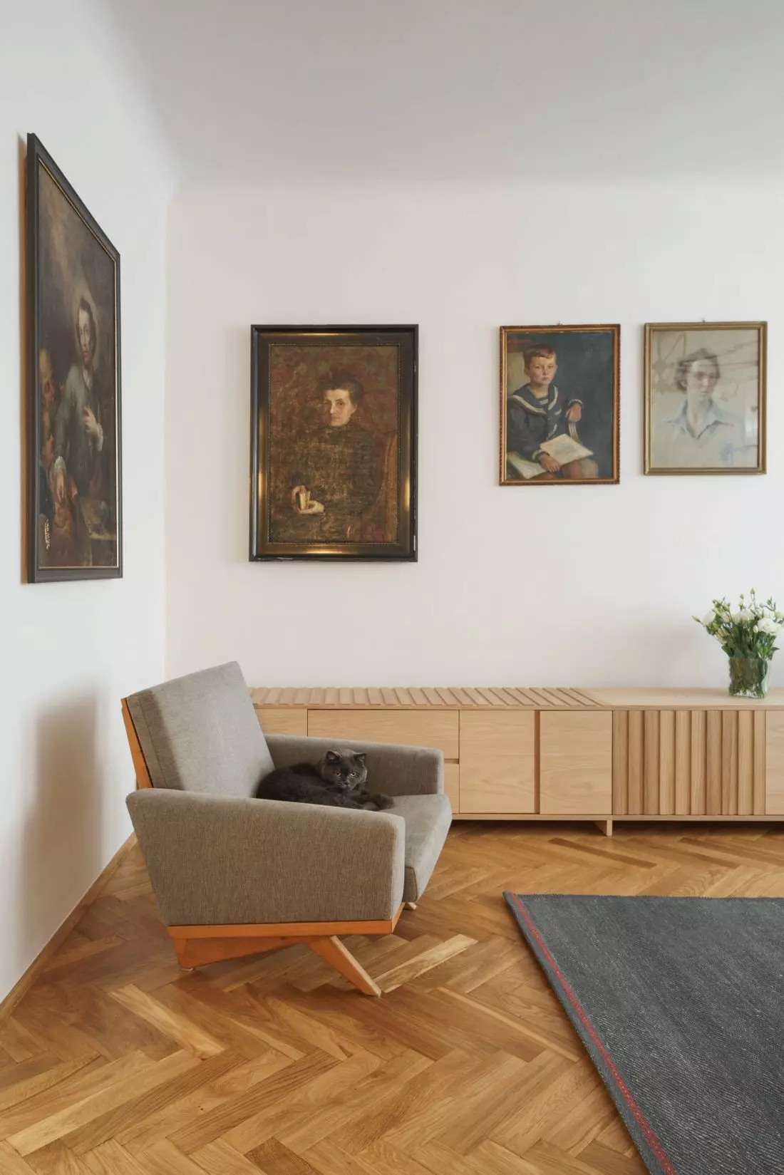 fotel w salonie, proj.: Georg Thams