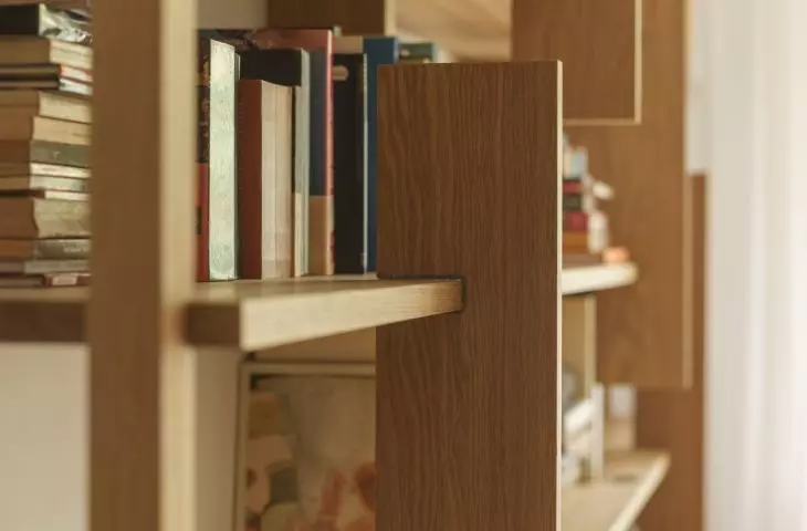 bookshelf