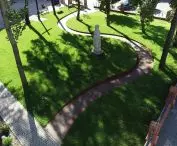 Zagospodarowanie otoczenia Konińskiego Słupa Drogowego, Konin, proj.: PROSTO Architekci