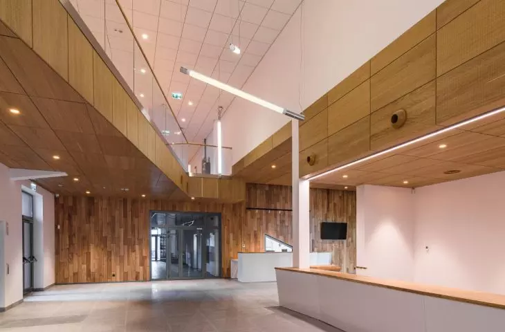 Gminny Ośrodek Kultury, Komorniki, proj.: AKPB Architekci (koncepcja), APA ARCHES (projekt budowlany)