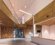 Gminny Ośrodek Kultury, Komorniki, proj.: AKPB Architekci (koncepcja), APA ARCHES (projekt budowlany)