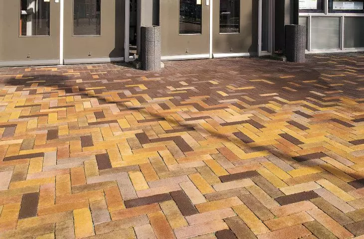 Vandersanden clinker paving. Natural and durable paving