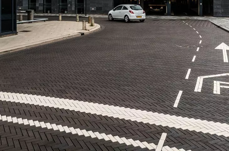 Vandersanden clinker paving. Natural and durable paving