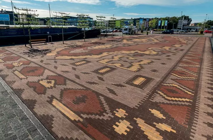 Vandersanden clinker paving. Natural and durable paving