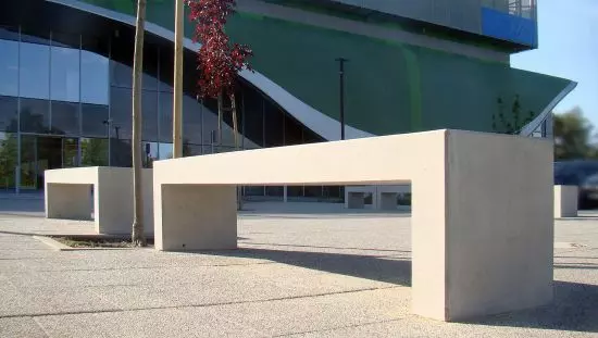 Mała architektura z betonu architektonicznego STYL-BET