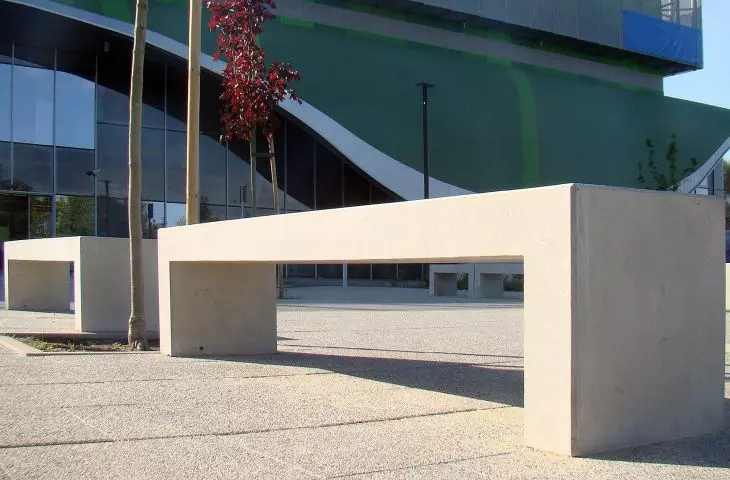 Mała architektura z betonu architektonicznego STYL-BET
