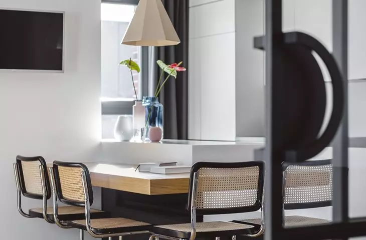 The kitchen island also serves as a table