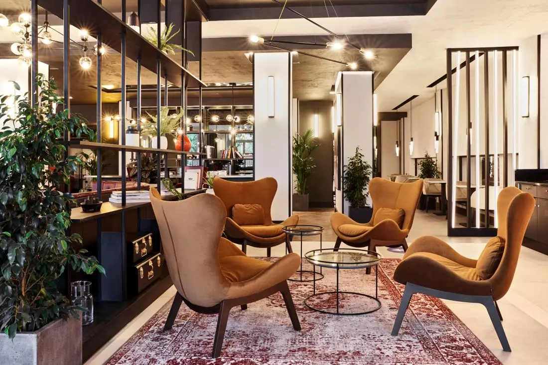 Radisson Heathrow, Iliard