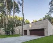 The Concrete, widok od strony ulicy