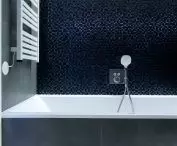 Dark mosaic in the bathroom 