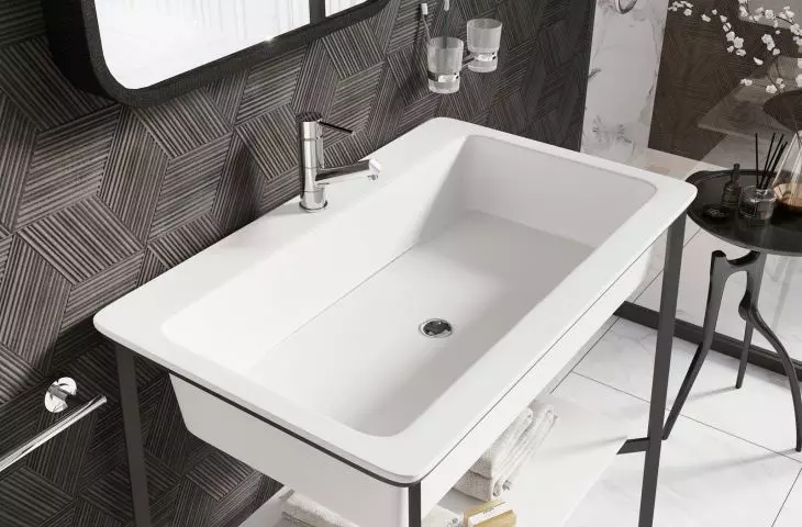 Bateria umywalkowa stojąca z obrotową wylewką Fiesta
