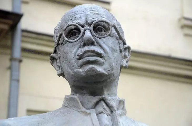 installation of a statue of Pál Teleki in Krakow