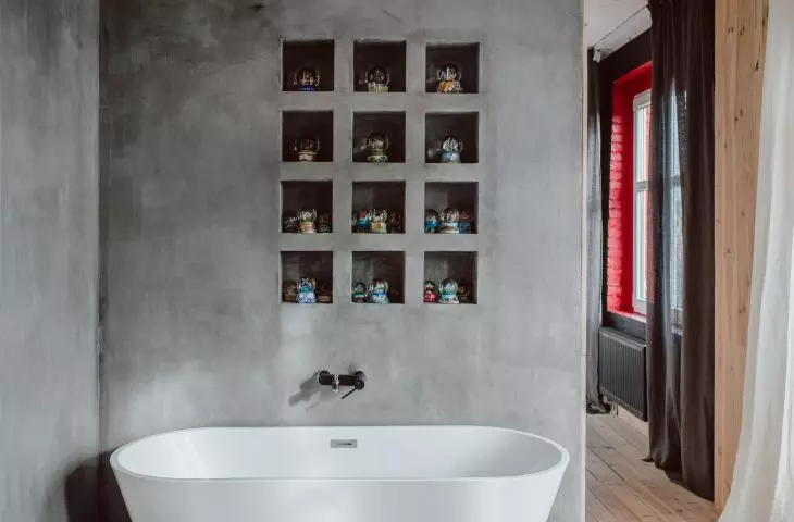 bathtub in the bedroom