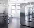 Showroom i biura firmy modowej, Nowy Jork, proj.: Only If Architecture