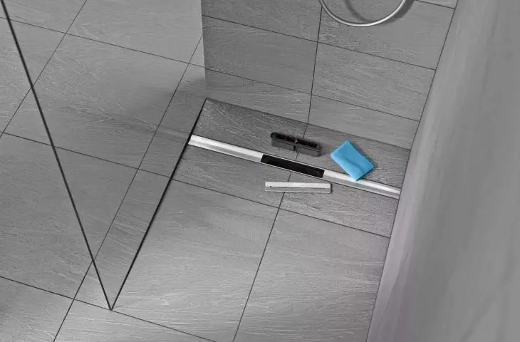 CeraFloor Pure linear drain - easy cleaning