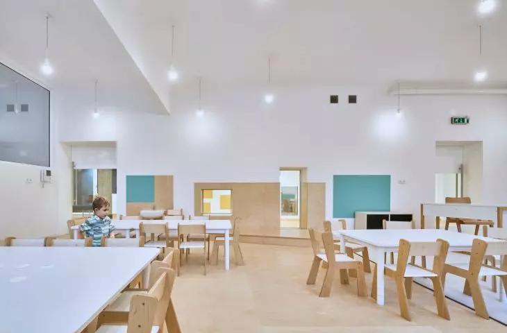all elements in the rooms are at the children's eye level