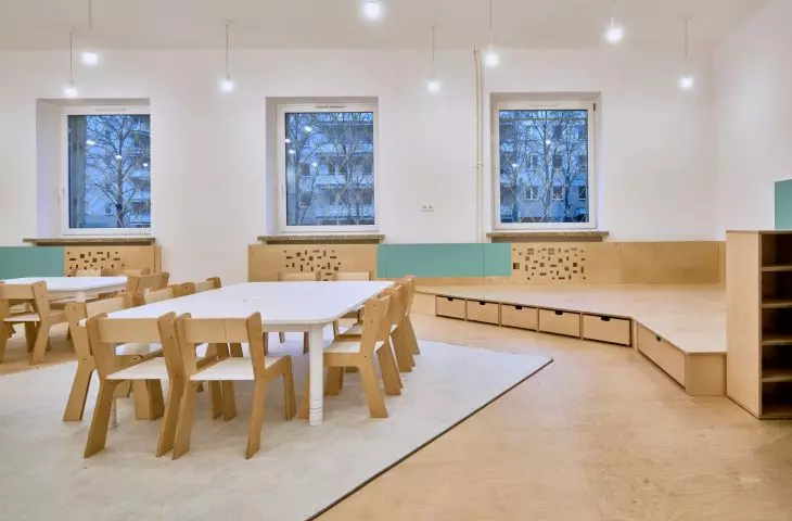 sala przedszkolna dostosowana do dziecięcej perspektywy