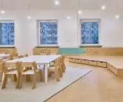 Kindergarten room adapted to children's perspective
