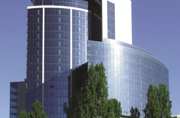 ALUPROF facades: Hilton hotel, Kiev, design: Seifert Architects LLC KYIW