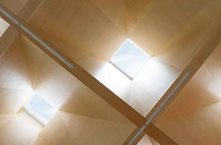 Pyramids with VELUX windows allow for good and even lighting throughout the room