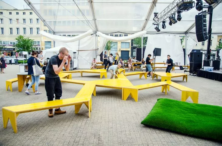 Tymczasowa przestrzeń publiczna dla Malta Festival Poznań 2017