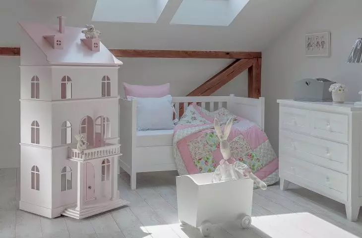 Arrangement of a children's room in the attic using Nizio furniture