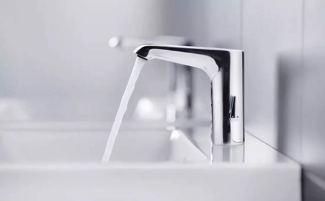 Bateria SCHELL XERIS
E z mieszaczem regulowanym za pomocą subtelnej dźwigni