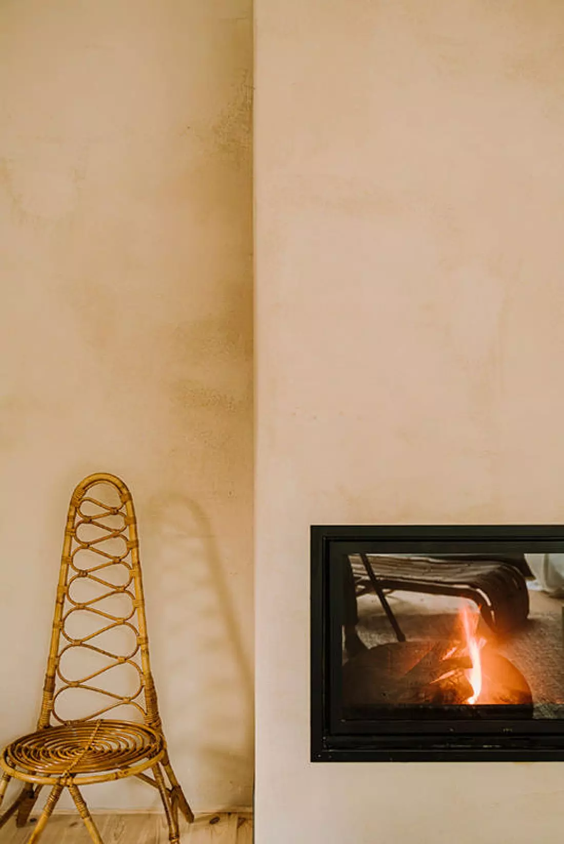 kominek w salonie