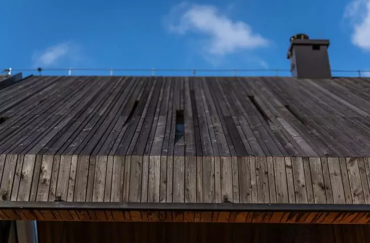 House in Pear Tree, wood clad roof