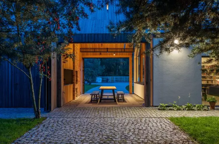 House in Pear Tree, in the evening