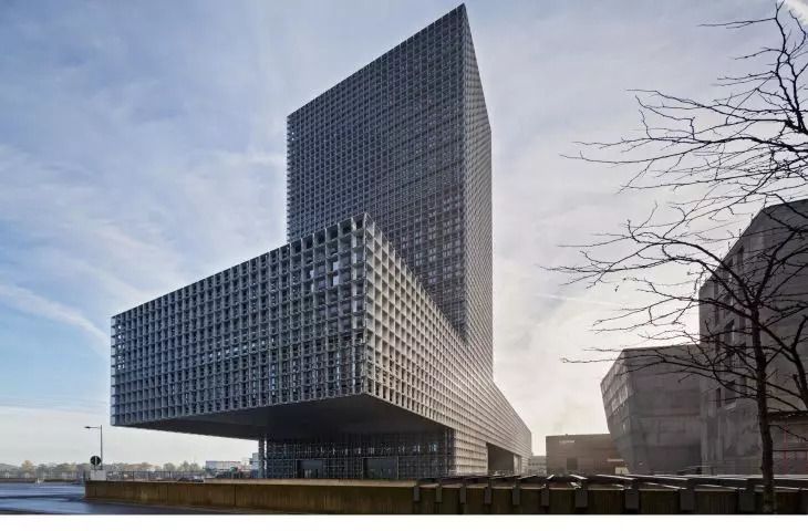 La Maison du Savoir, budynek na kampusie Uniwersytetu Luksemburskiego, Esch-sur-Alzette, Luksemburg