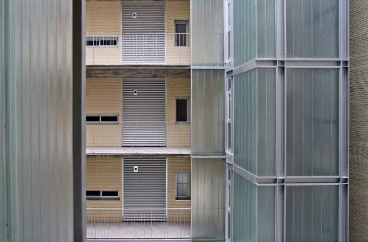 24 viviendas (24 mieszkania), Fuenlabrada, Hiszpania, proj.: espegel-fisac arquitectos