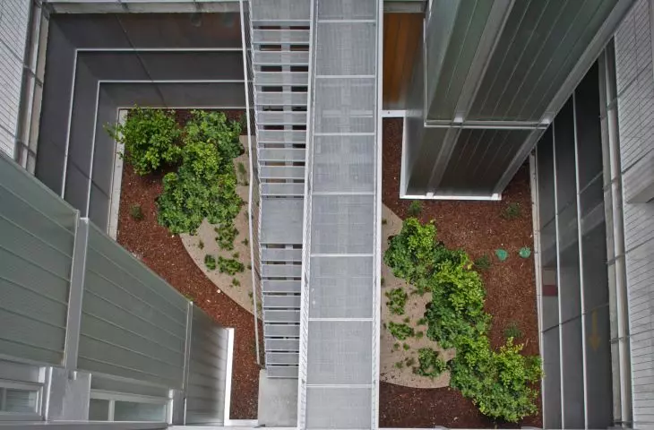 24 viviendas (24 mieszkania), Fuenlabrada, Hiszpania, proj.: espegel-fisac arquitectos