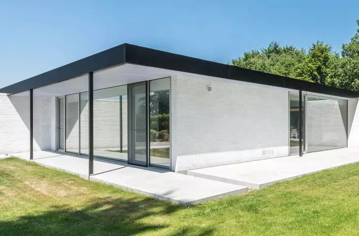 Aluminum profiles for flat roofs - easy-to-install solutions