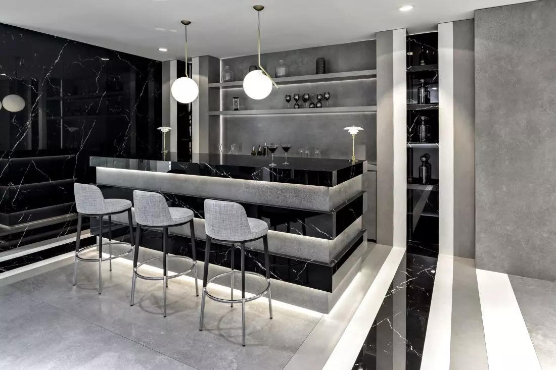 Istota kamienia spiekanego:
Neolith® HQ Showroom