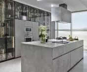 Istota kamienia spiekanego: Neolith® HQ Showroom