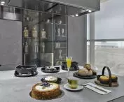 Istota kamienia spiekanego: Neolith® HQ Showroom