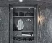 Istota kamienia spiekanego: Neolith® HQ Showroom
