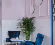 navy blue armchairs in the cafe