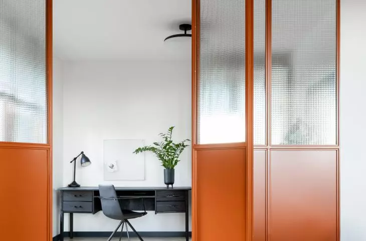 Orangethemed interweaving