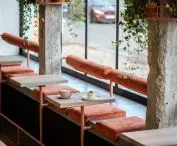 The shape of the backrests refers to the radiators