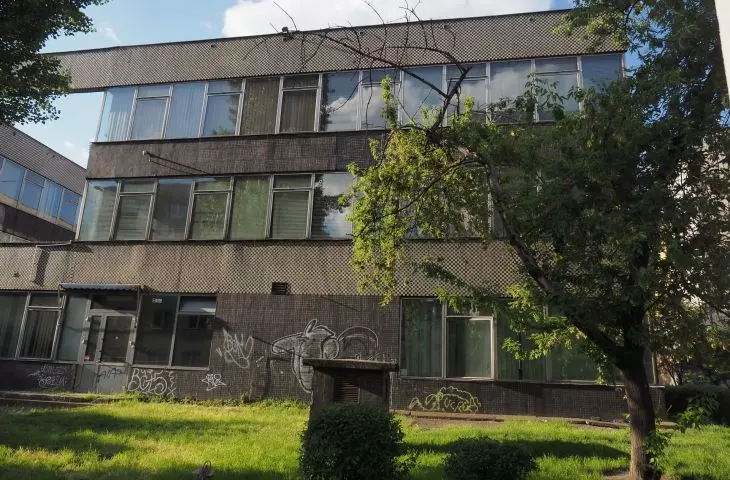 ZETO zostało zaprojektowane przez duet architektów — Annę i Jerzego Tarnawskich