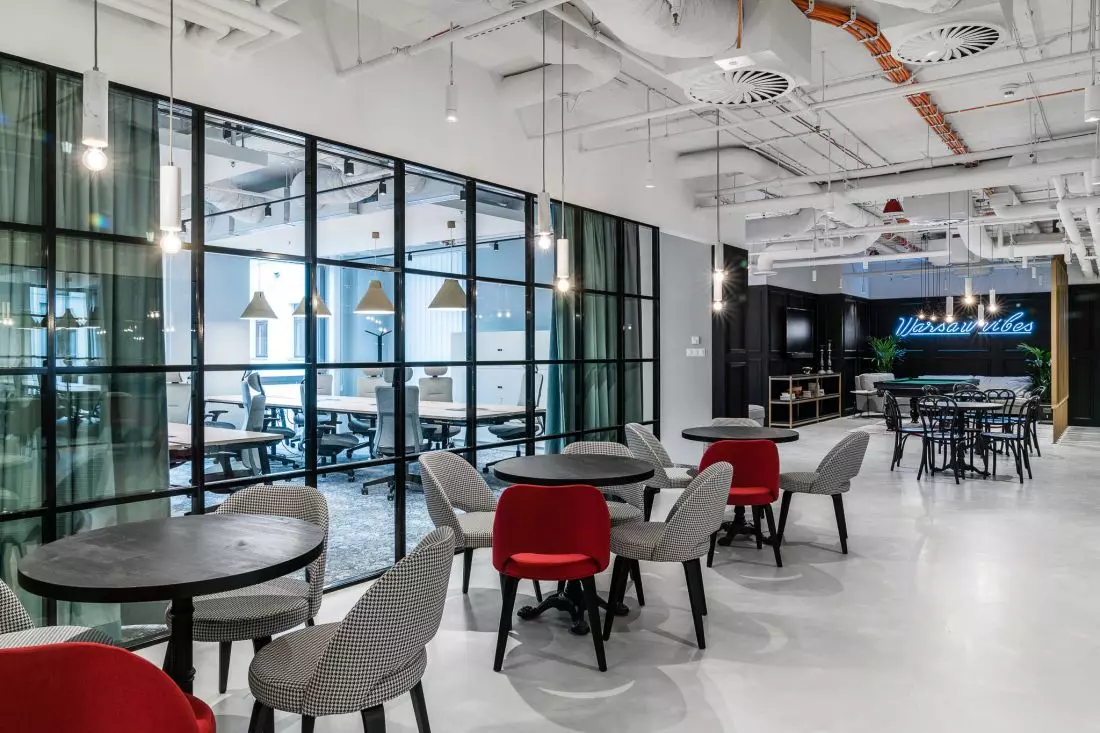 Biuro w stylu
LOFT – ścianki w warszawskim biurze firmy Solutions Rent proj.: The Design Group © CreoConcept