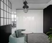 LOFT style office - Priva Lite LCD glass wall with variable transparency